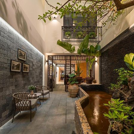 Le Parfum Apartment And Hotel Hanoi Exterior foto
